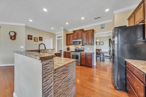 Tiny photo for 25 Cabel Court, Roanoke, VA 24019 (MLS # 365999)