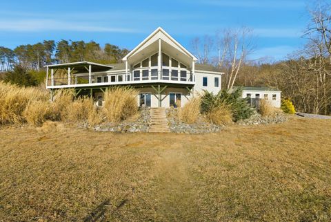 Tiny photo for 209 Leesville Lake Court, Pittsville, VA 24139 (MLS # 364153)