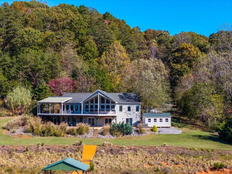 Tiny photo for 209 Leesville Lake Court, Pittsville, VA 24139 (MLS # 364153)