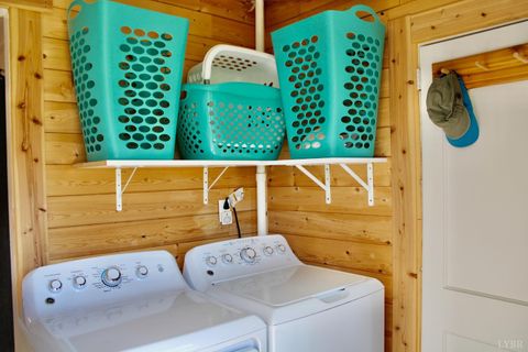 Tiny photo for 1501 Traylor Lane, Lynchburg, VA 24502 (MLS # 365151)