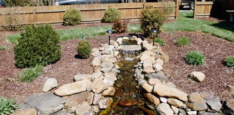 Tiny photo for 1501 Traylor Lane, Lynchburg, VA 24502 (MLS # 365151)