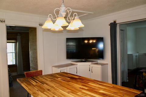 Tiny photo for 1501 Traylor Lane, Lynchburg, VA 24502 (MLS # 365151)