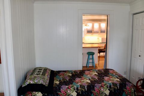 Tiny photo for 1501 Traylor Lane, Lynchburg, VA 24502 (MLS # 365151)