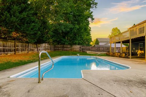 Tiny photo for 201 Cambridge drive DR, Lynchburg, VA 24502 (MLS # 365985)