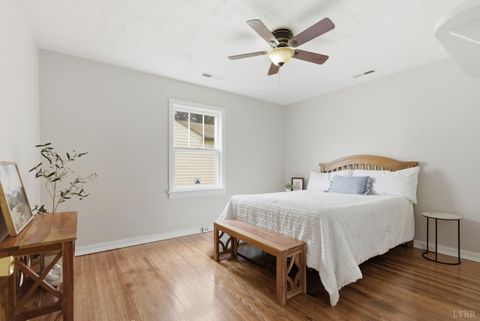 Tiny photo for 3220 Maryland Avenue, Lynchburg, VA 24501 (MLS # 364756)