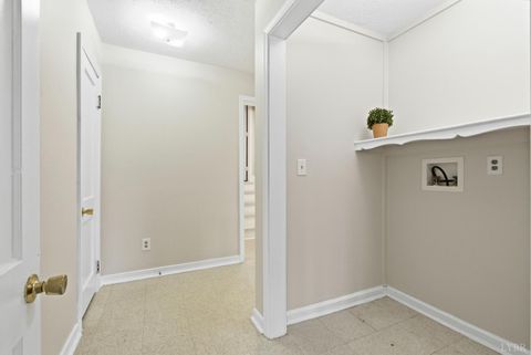 Tiny photo for 3220 Maryland Avenue, Lynchburg, VA 24501 (MLS # 364756)