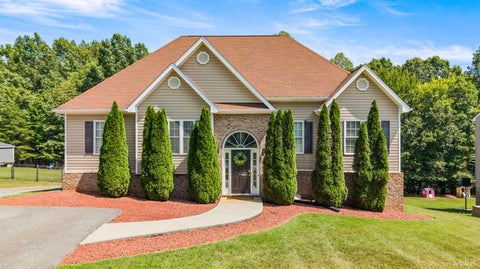 Photo of 91 Spring Oaks Drive, Lynchburg, VA 24501 (MLS # 368699)
