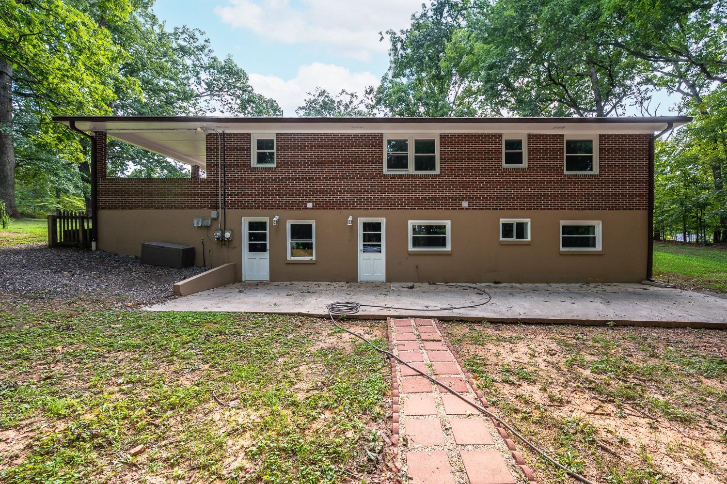 1504 Lockewood Drive, Lynchburg, Virginia image 4