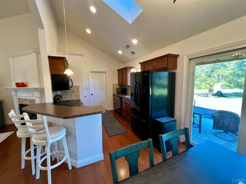 Tiny photo for 172 Stoney Creek Drive, Madison Heights, VA 24572 (MLS # 362617)