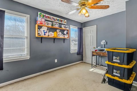 Tiny photo for 134 Robinwood Place, Danville, VA 24540 (MLS # 366671)