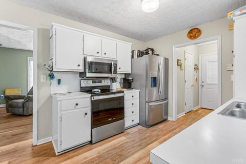 Tiny photo for 134 Robinwood Place, Danville, VA 24540 (MLS # 366671)