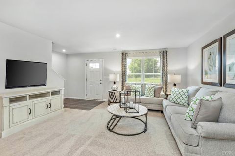 Tiny photo for 52 Crossing Court, Bedford, VA 24523 (MLS # 362412)