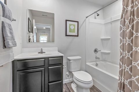 Tiny photo for 52 Crossing Court, Bedford, VA 24523 (MLS # 362412)