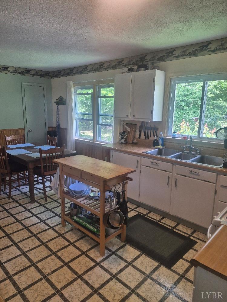 566 Holman Mill Rd Rd, Cumberland, Virginia image 4