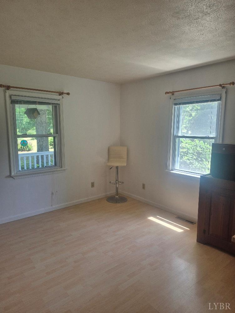 566 Holman Mill Rd Rd, Cumberland, Virginia image 11