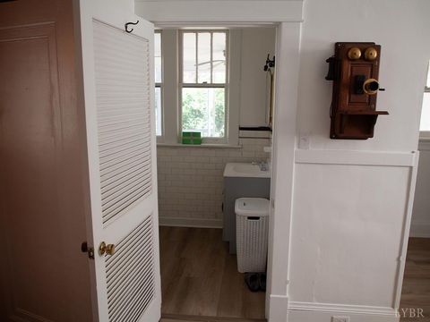 Tiny photo for 4402 Hilltop Dr, Lynchburg, VA 24502 (MLS # 362256)
