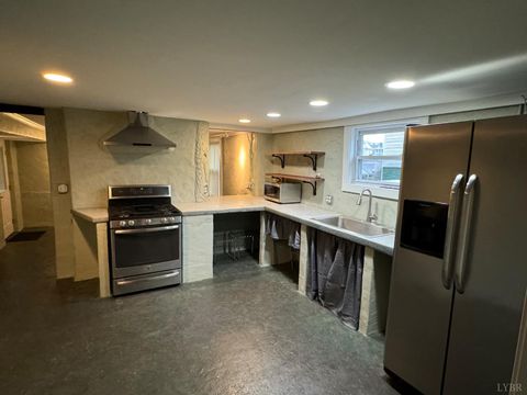 Tiny photo for 1107 Early Street, Lynchburg, VA 24503 (MLS # 365013)