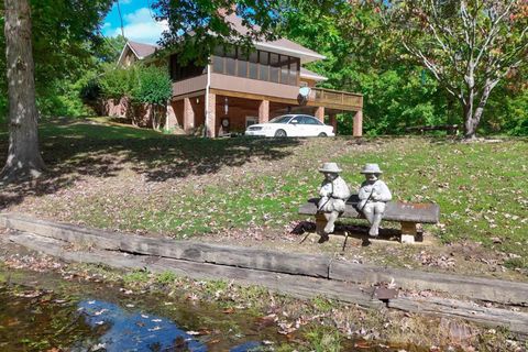 Tiny photo for 224 Walnut Road, Danville, VA 24541 (MLS # 365159)