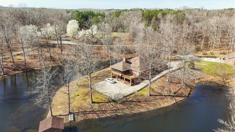 Tiny photo for 224 Walnut Road, Danville, VA 24541 (MLS # 365159)