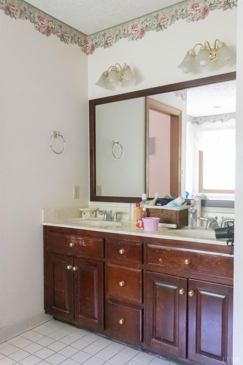 Tiny photo for 224 Walnut Road, Danville, VA 24541 (MLS # 365159)