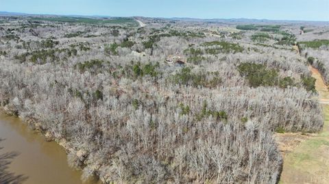 Tiny photo for 224 Walnut Road, Danville, VA 24541 (MLS # 365159)