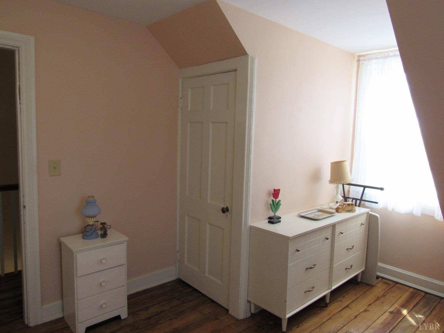 219 Garland Avenue, Amherst, Virginia image 28