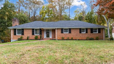 Homes For Sale - 1330 Krise Circle<br/> Lynchburg, VA 24503