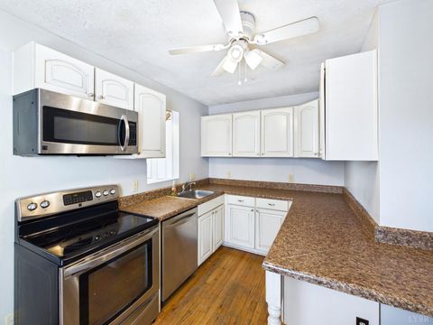 Tiny photo for 4920 Myrtle Street, Lynchburg, VA 24502 (MLS # 364464)