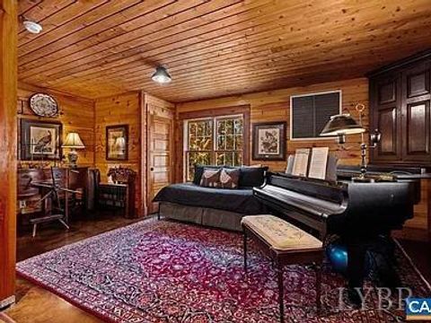 Tiny photo for 325 Old Roseland Road, Roseland, VA 22967 (MLS # 366594)