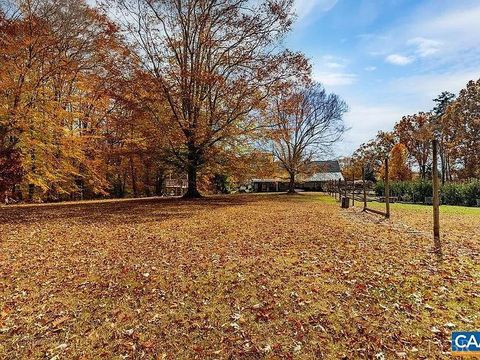 Tiny photo for 325 Old Roseland Road, Roseland, VA 22967 (MLS # 366594)