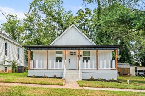 Photo of 435 Stafford Street, Lynchburg, VA 24501 (MLS # 369922)