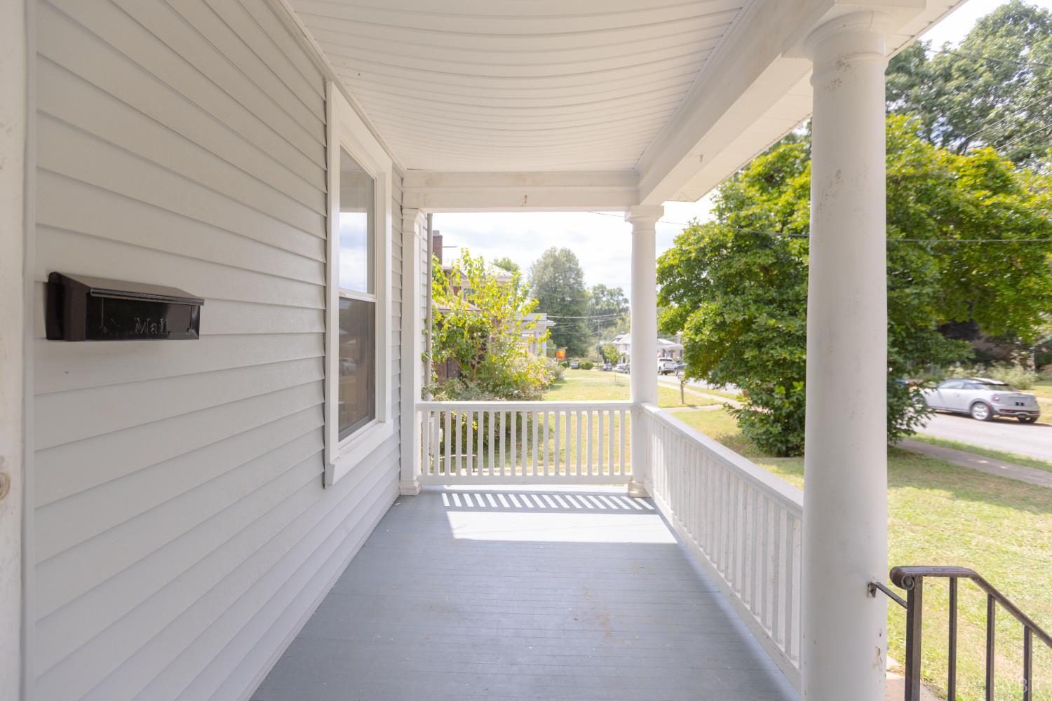 Lynchburg, Virginia 24503, United States, 4 Bedrooms Bedrooms, ,2 BathroomsBathrooms,Residential,Active,189524