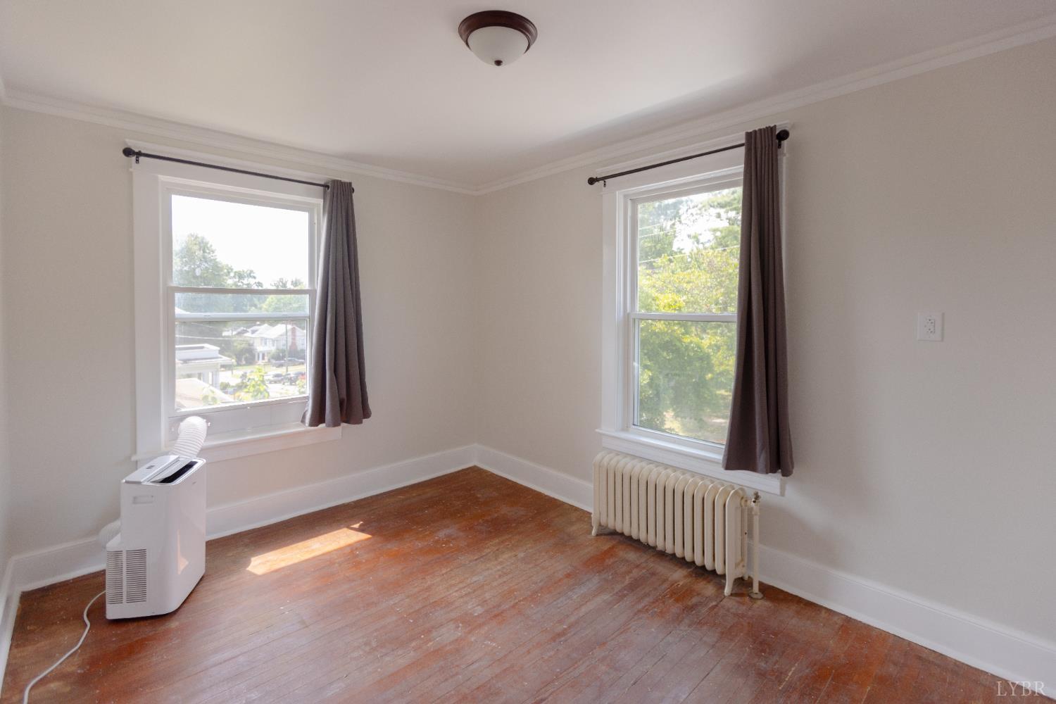 Lynchburg, Virginia 24503, United States, 4 Bedrooms Bedrooms, ,2 BathroomsBathrooms,Residential,Active,189524