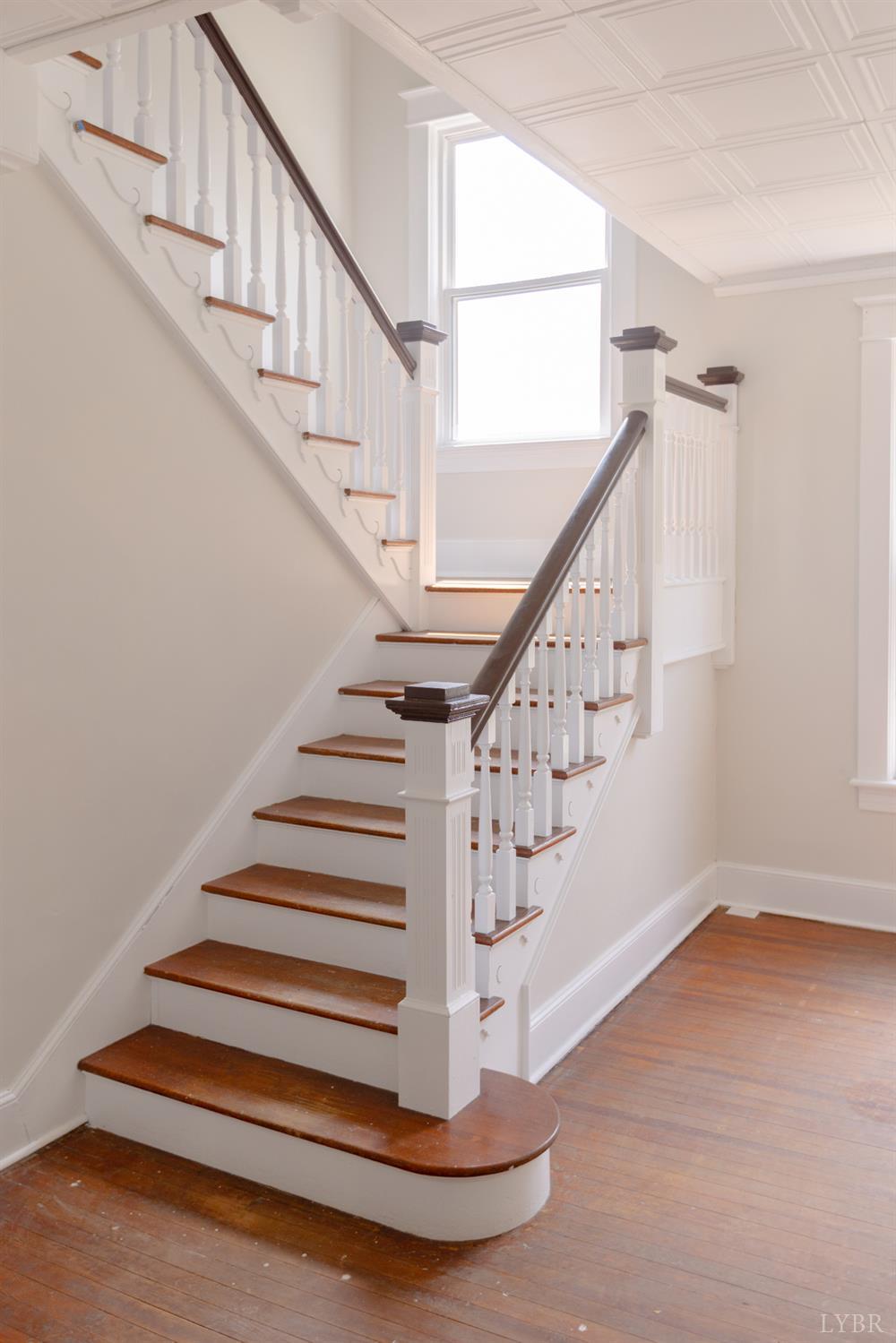 Lynchburg, Virginia 24503, United States, 4 Bedrooms Bedrooms, ,2 BathroomsBathrooms,Residential,Active,189524