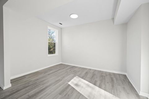 Tiny photo for 500 Amherst Street, Lynchburg, VA 24504 (MLS # 363974)