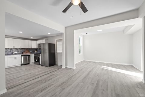 Tiny photo for 500 Amherst Street, Lynchburg, VA 24504 (MLS # 363974)