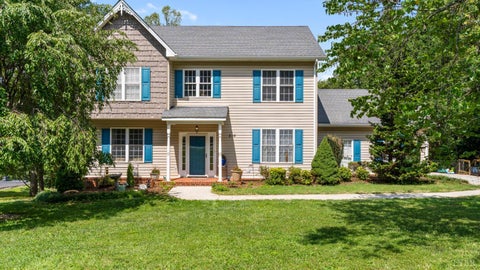Homes For Sale - 216 Holland Court<br/> Rustburg, VA 24588