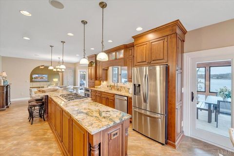 Tiny photo for 1300 Pats Drive, Moneta, VA 24121 (MLS # 365244)