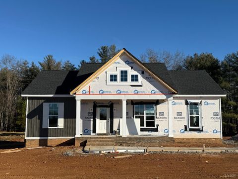 Tiny photo for 2200 Bent Creek Road, Concord, VA 24538 (MLS # 362870)