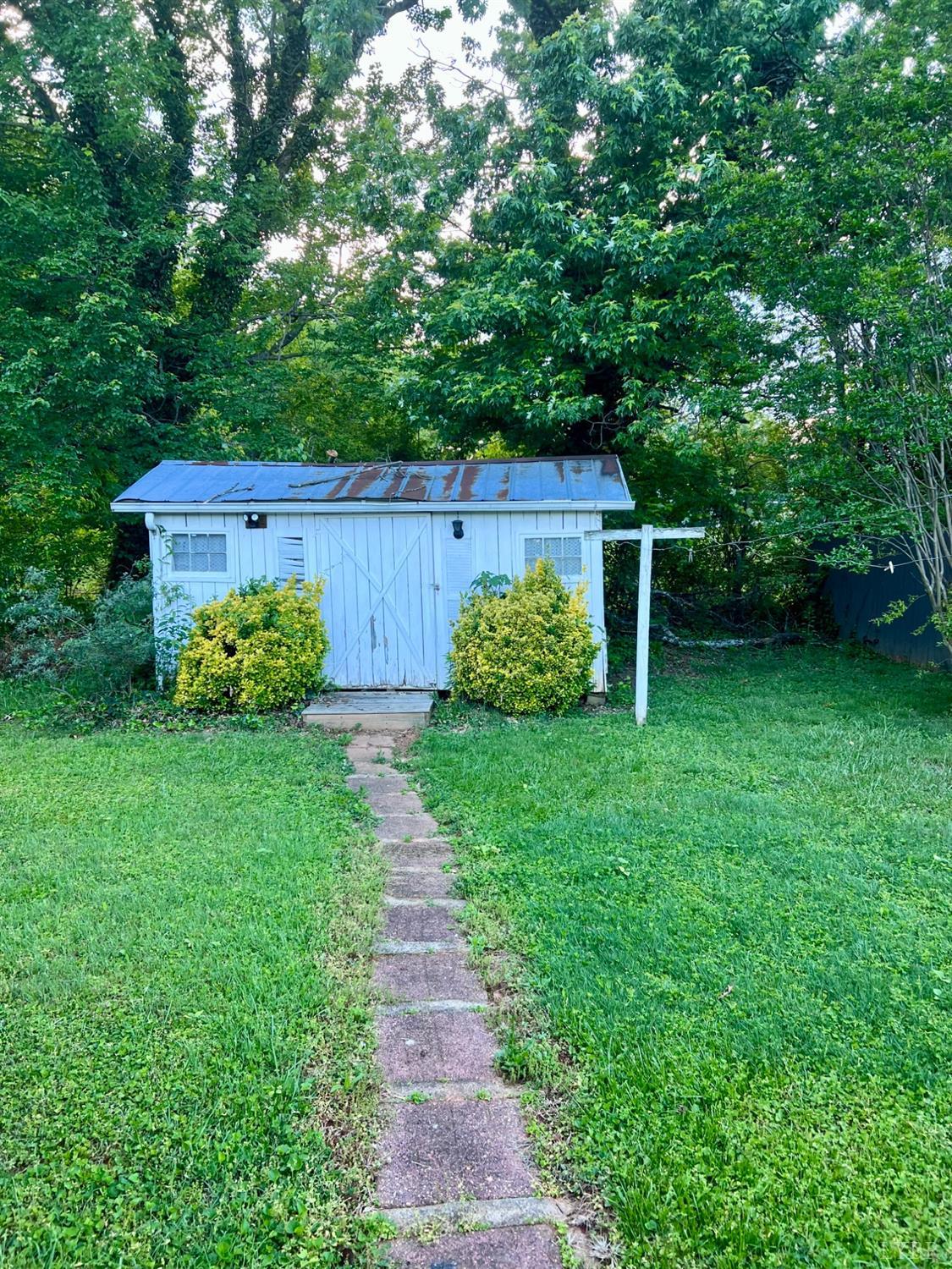 202 Dalton Street, Gretna, Virginia image 18