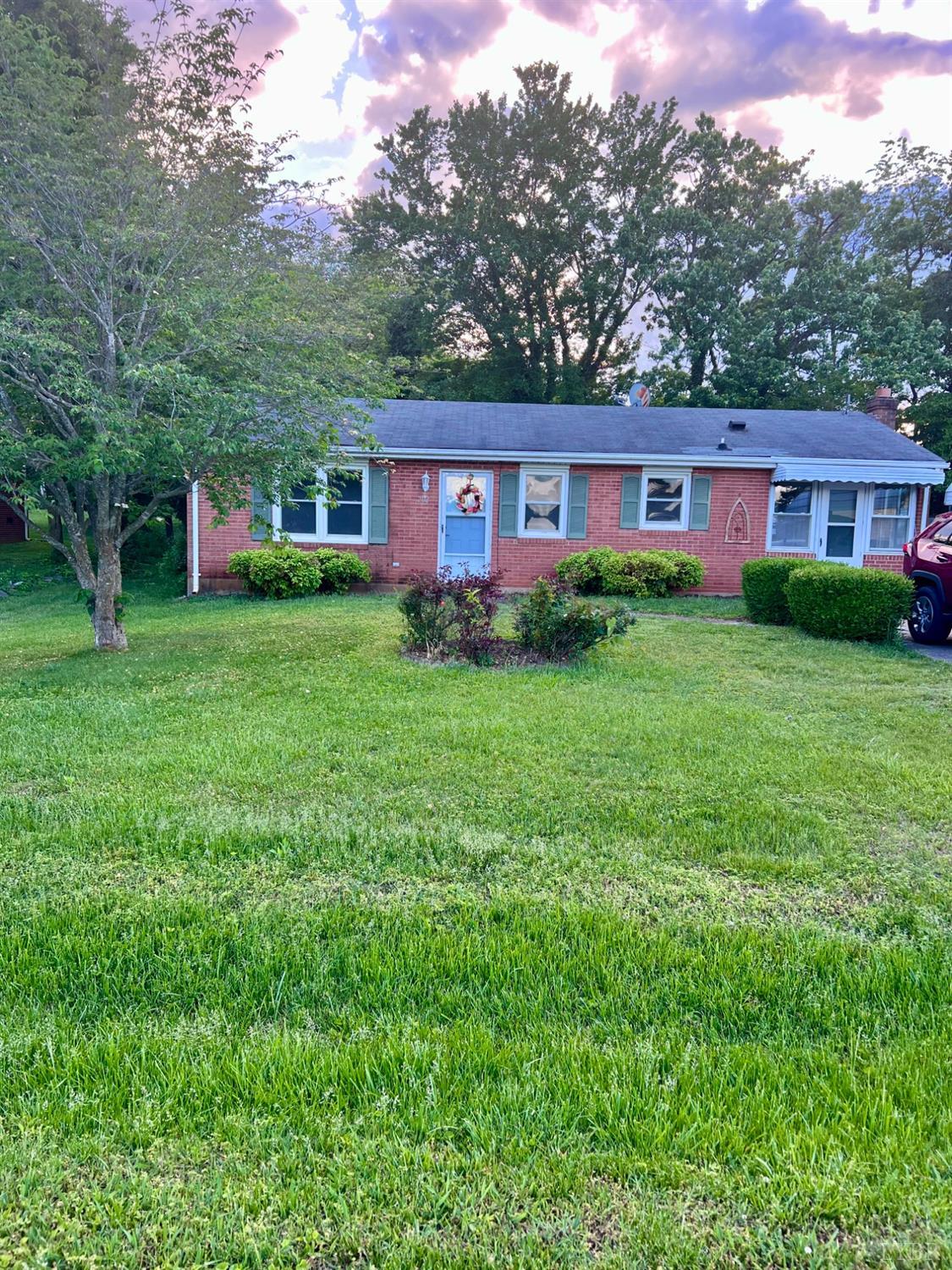 202 Dalton Street, Gretna, Virginia image 2