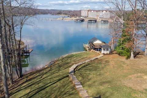 Tiny photo for 1009 Guardian Circle, Huddleston, VA 24104 (MLS # 365014)