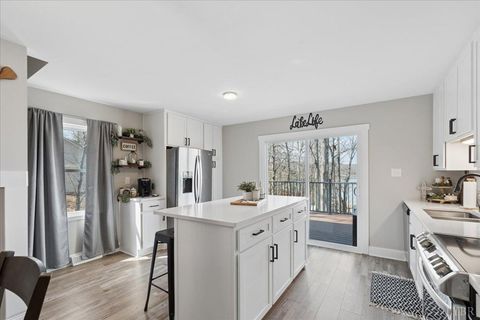 Tiny photo for 1009 Guardian Circle, Huddleston, VA 24104 (MLS # 365014)