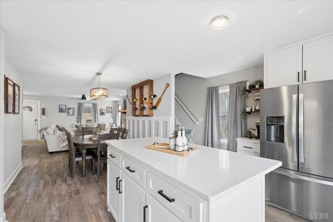 Tiny photo for 1009 Guardian Circle, Huddleston, VA 24104 (MLS # 365014)