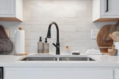 Tiny photo for 1009 Guardian Circle, Huddleston, VA 24104 (MLS # 365014)