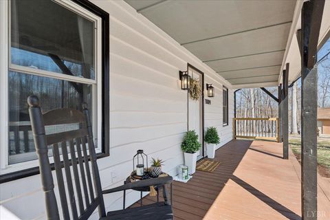 Tiny photo for 1009 Guardian Circle, Huddleston, VA 24104 (MLS # 365014)