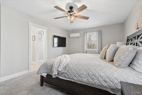 Tiny photo for 1009 Guardian Circle, Huddleston, VA 24104 (MLS # 365014)