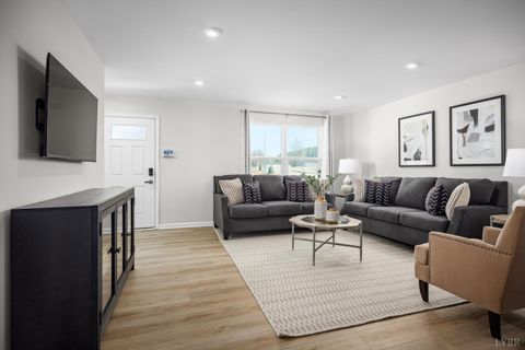 Tiny photo for 54 Crossing Court, Bedford, VA 24523 (MLS # 362297)