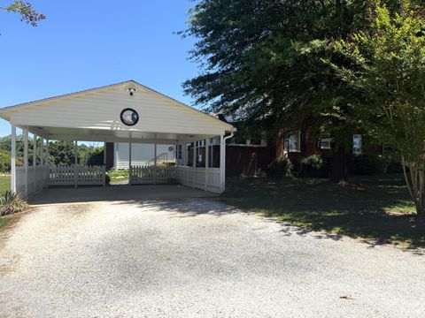 Tiny photo for 302 Halifax Street ST, Phenix, VA 23959 (MLS # 366477)