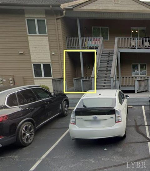 Tiny photo for 1019 Mariners Way Way #30, Huddleston, VA 24104 (MLS # 364102)